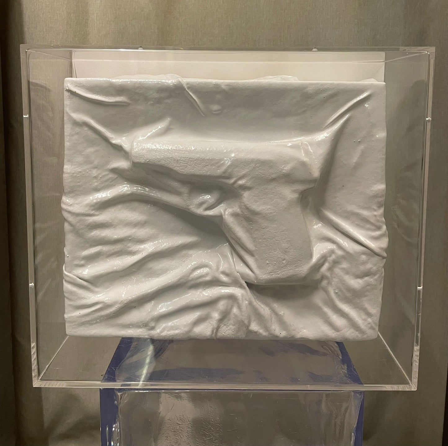 Odio su Tela "Pistola"